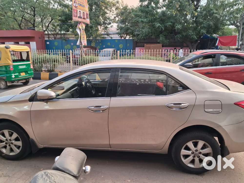 Toyota Corolla Altis 2104 Petrol Well Maintained Dl Registered