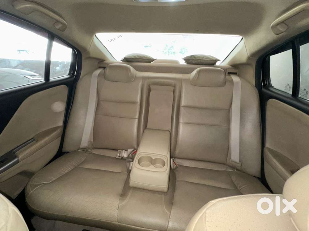 Honda City Vx (sunroof) Petrol Manual 2015