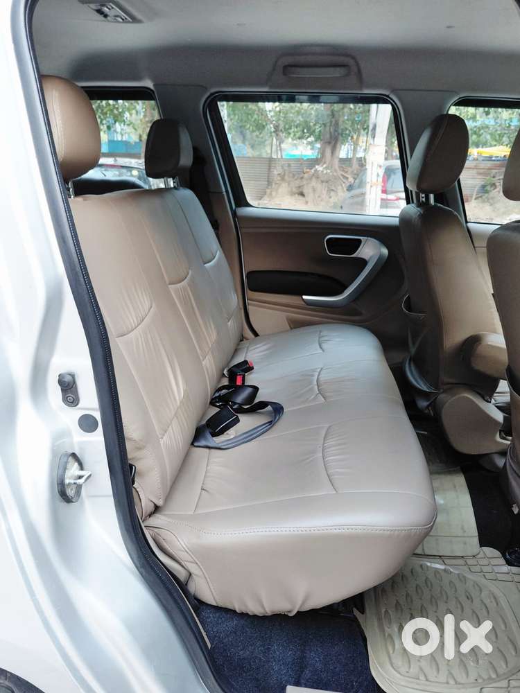 Mahindra Tuv 300 Mhawk100 T8, 2017, Diesel