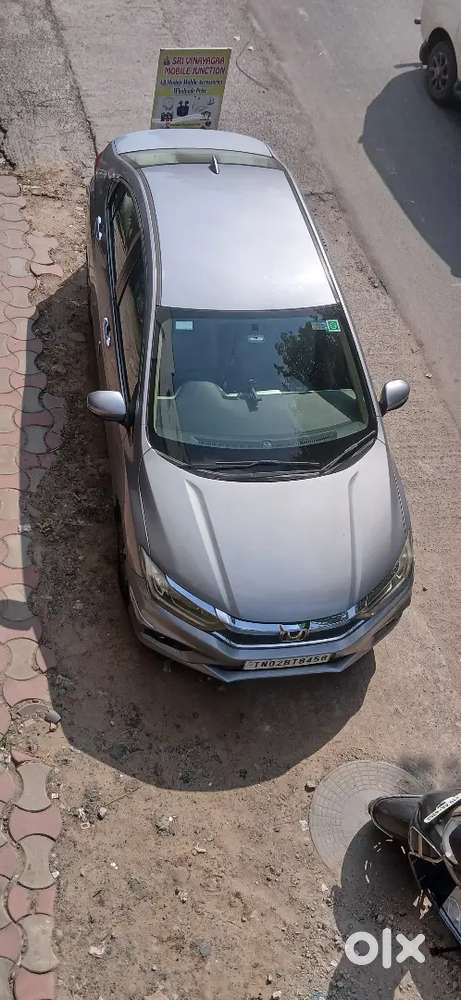 Honda City - Silver Grey