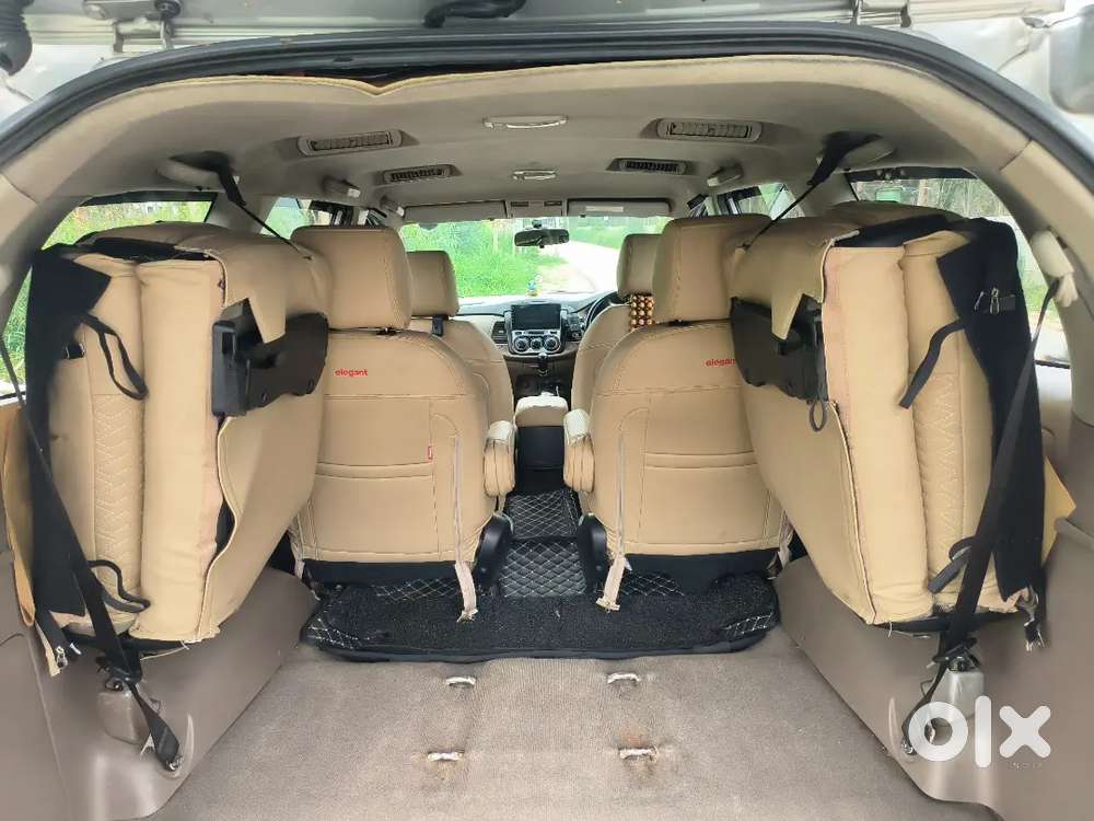 Toyota Innova 2.5 G4 6+1