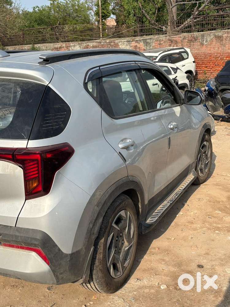 Kia Sonet Petrol Well Maintained