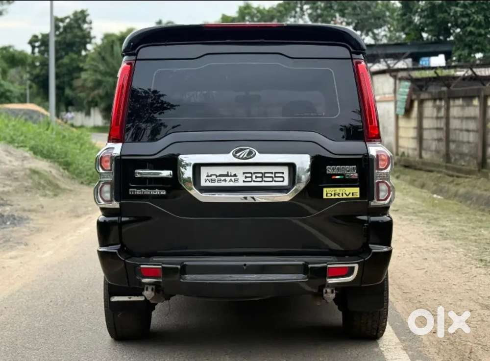 Mahindra Scorpio S4diesel 2016