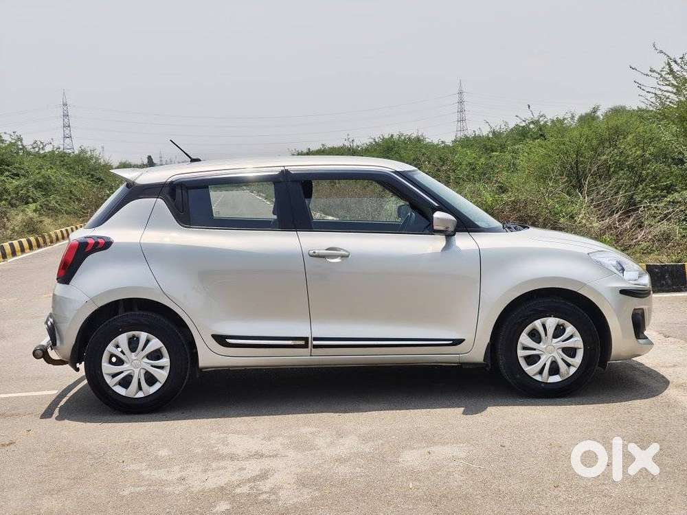 Maruti Suzuki Swift 1.2 Vxi Glory Edition, 2023