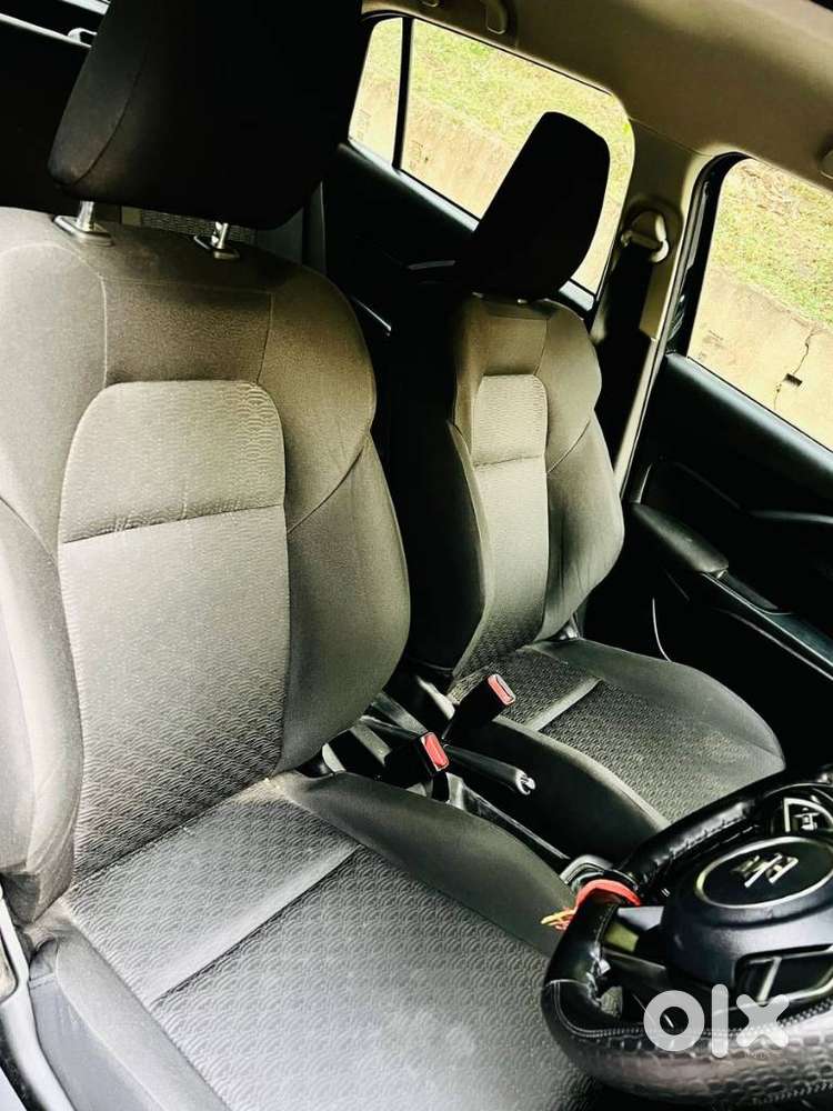 Maruti Suzuki Swift Vxi Optional, 2025, Petrol