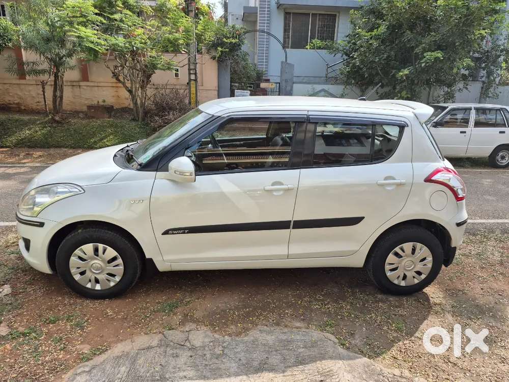 Swift 2014 Petrol Well Maintained