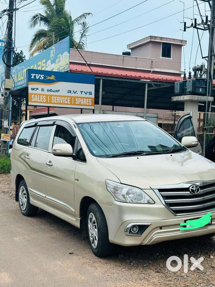 Toyota Innova Petrol 2006 Year