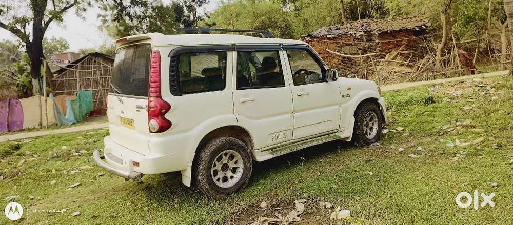 Scorpio Vlx Automatic 2011 Model With Alloys