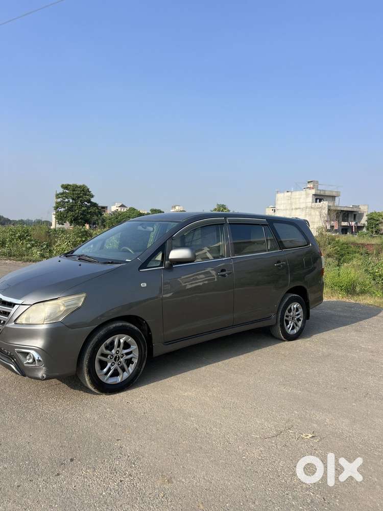 Toyota Innova 2.5 G (diesel) 7 Seater Bs Iv, 2013, Diesel