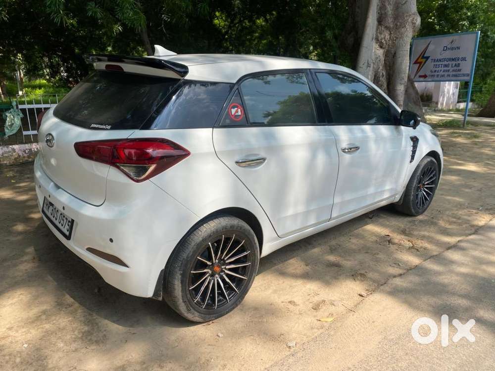Hyundai I20 2017 Diesel 92540 Km Driven