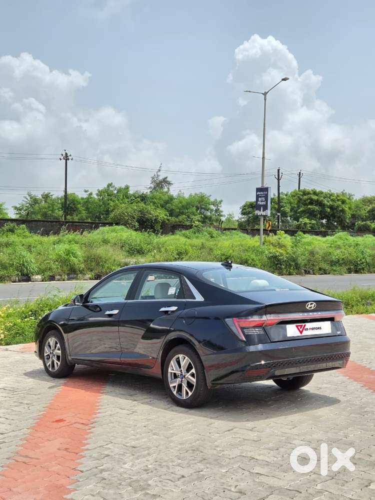 Hyundai Verna 1.5 Sx Ivt, 2024, Petrol