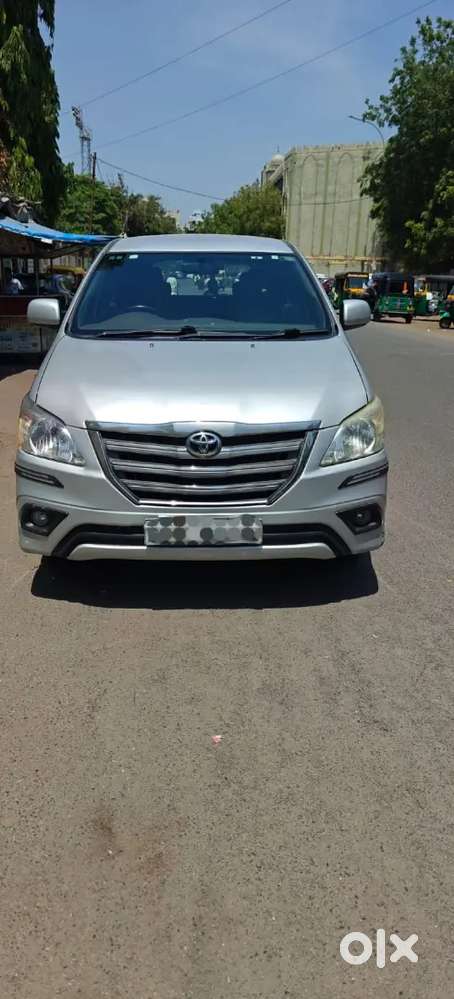 Toyota Innova 2014 Diesel Well Maintained