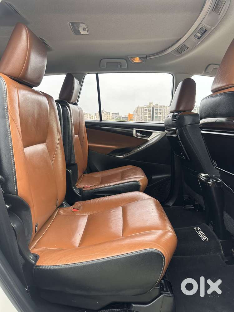 Toyota Innova Crysta 2.8z Automatic, 2017, Diesel