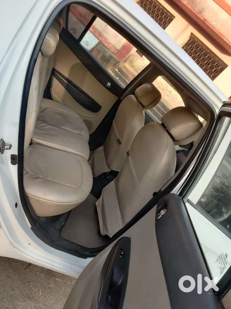 Hyundai I20 2012 Diesel Top Model - Well Maintained Gud Condition