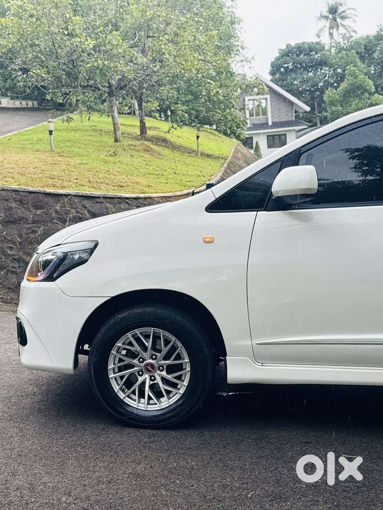 Toyota Innova 2.5 Gx 7 Str Bs-iii, 2015, Diesel