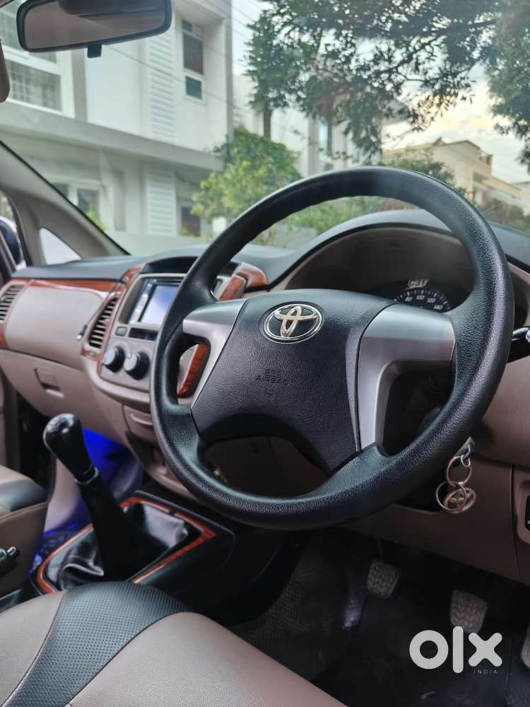 Toyota Innova 2.5 G (diesel) 7 Seater, 2015, Diesel