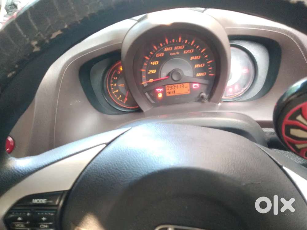 Honda Amaze 1.5 2013 With Vip No. Up32ew8999.       Good Condition.