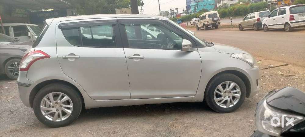 Maruti Suzuki Swift 1.3 Zxi, 2012, Petrol