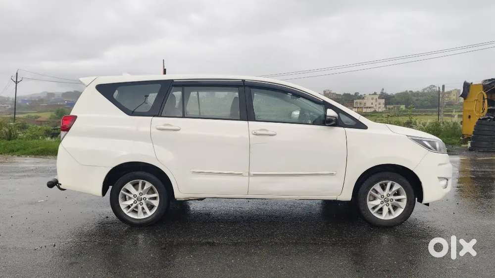 Toyota Innova Crysta 2.4 G 2018
