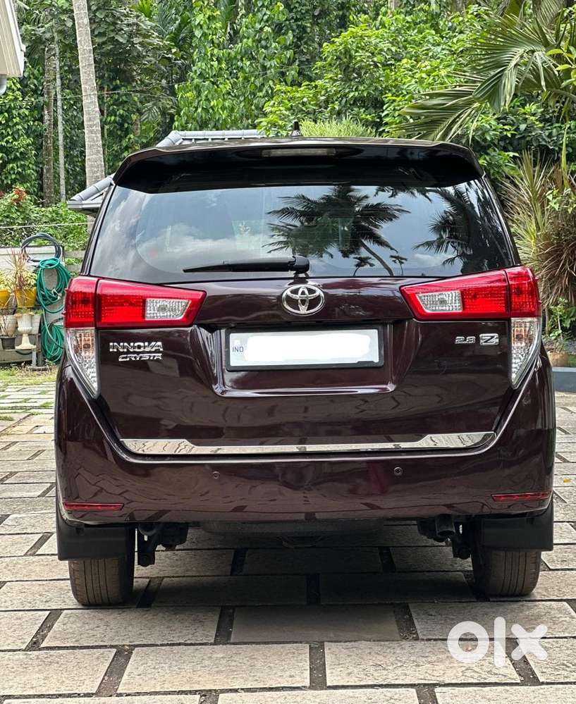 Toyota Innova Crysta 2.8z Automatic, 2017, Diesel
