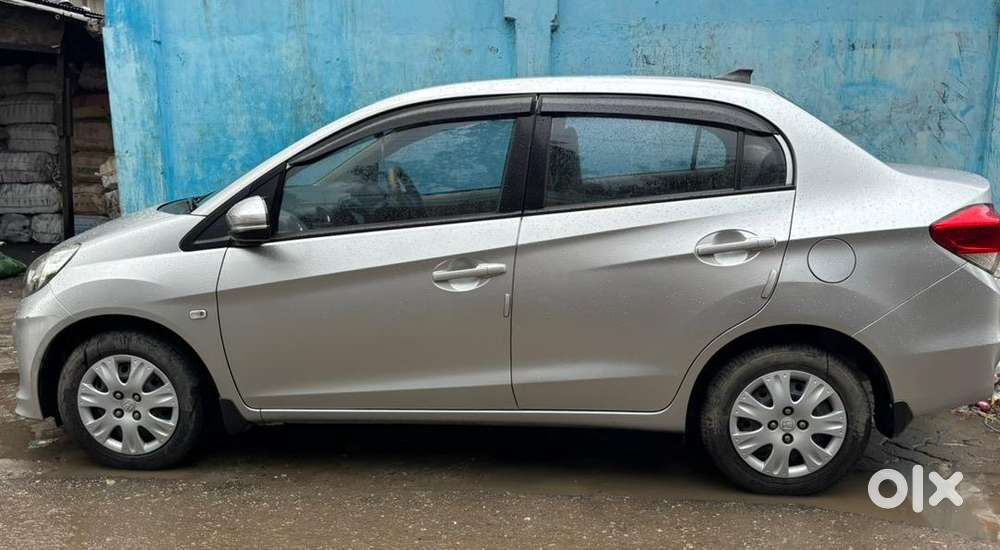 Honda Amaze 2016 Petrol Well Maintained