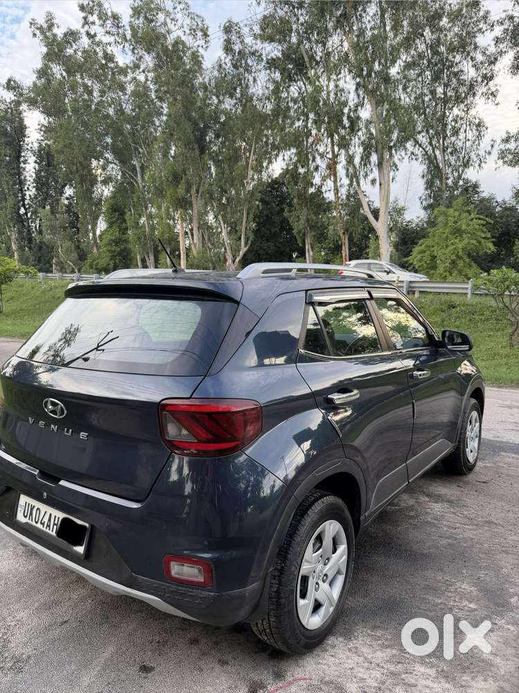 Hyundai Venue S, 2022, Petrol