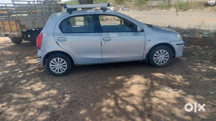 Toyota Etios Liva 2013-2014 G, 2011, Petrol