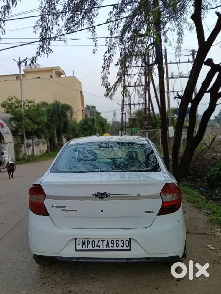 Ford Aspire Titanium Blu 2017