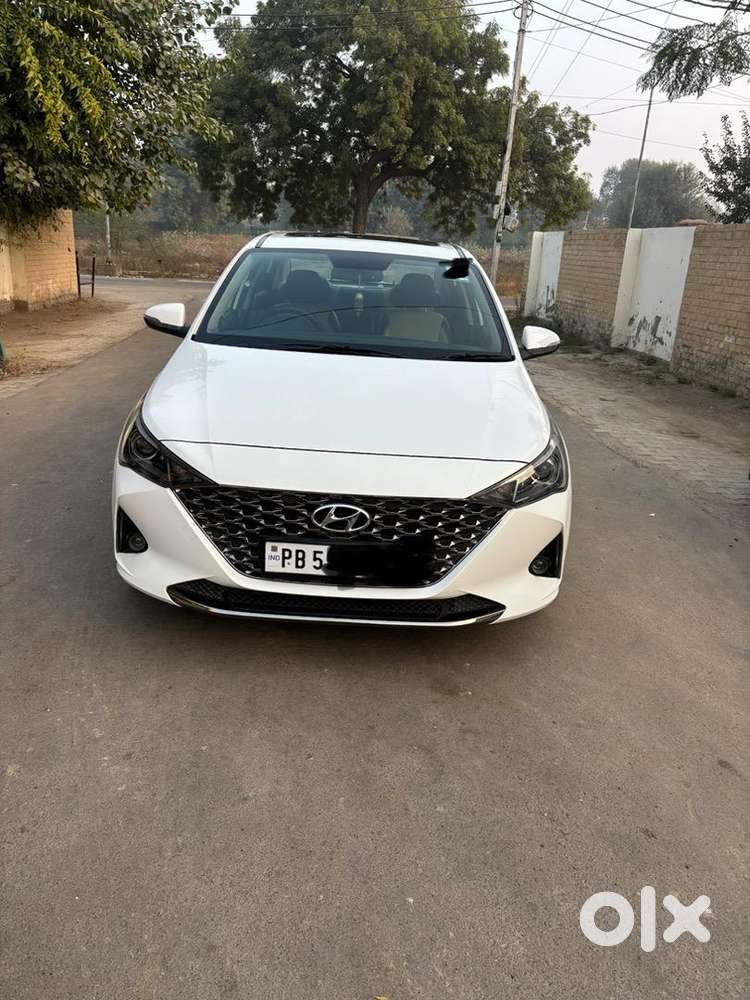 Hyundai Verna 2022 Diesel Well Maintained Price 1290000
