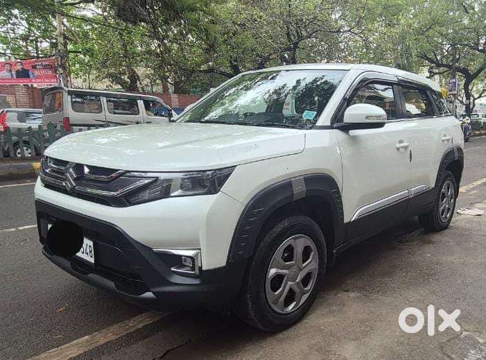 Maruti Suzuki Brezza 1.5 Lxi Smart Hybrid, 2023, Petrol