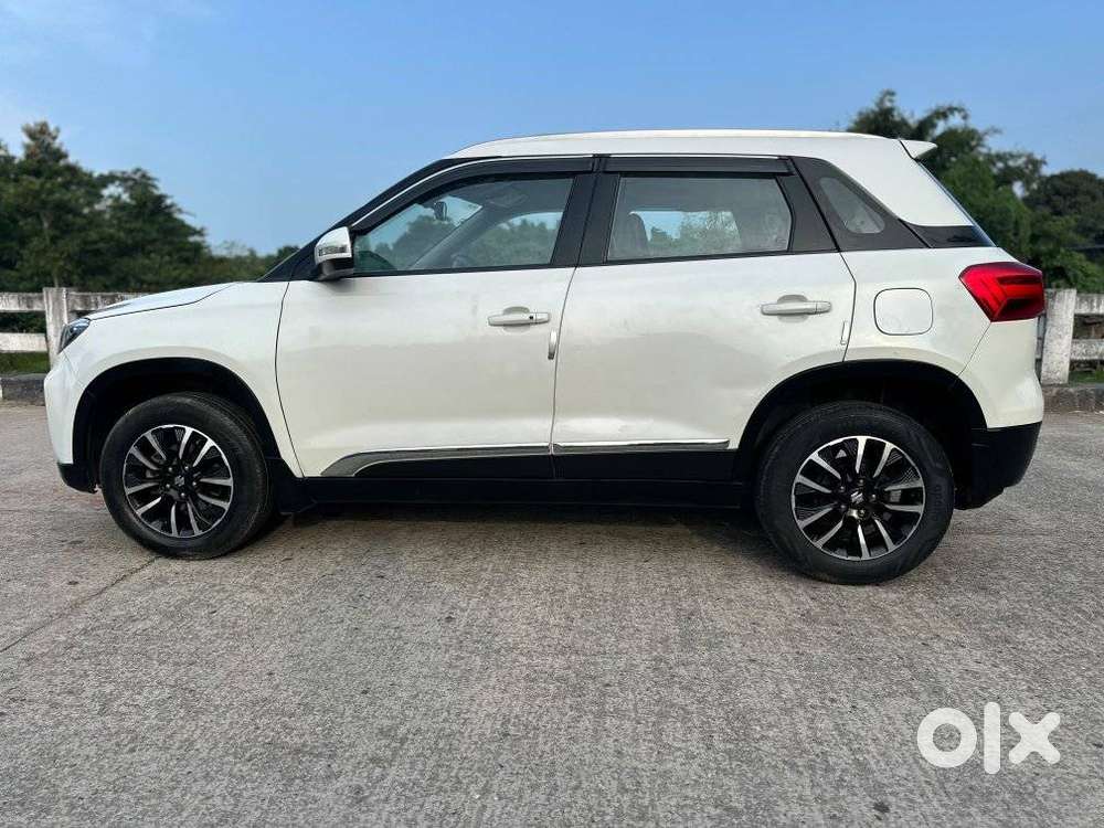 Maruti Suzuki Brezza Zxi Plus Smart Hybrid, 2022, Petrol