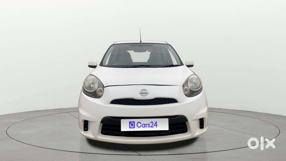 Nissan Micra Active Xv, 2015, Petrol