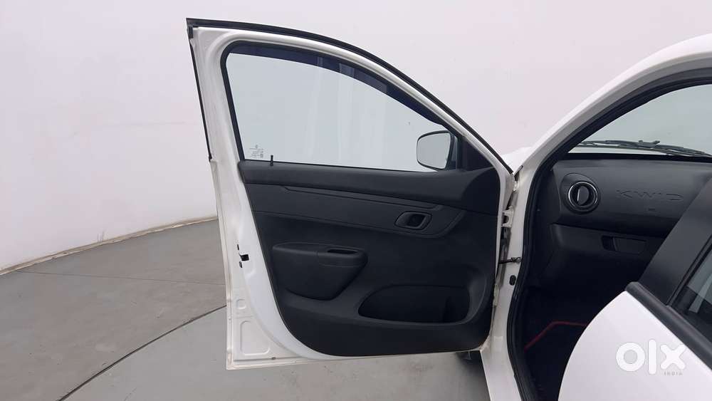 Renault Kwid 1.0 Rxt Amt, 2024, Petrol