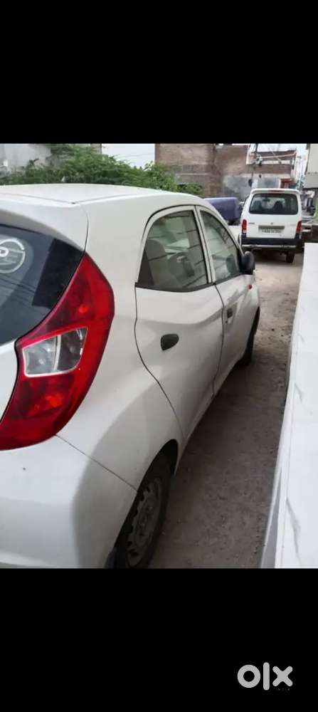 Hyundai Eon 2017 Petrol 72000 Km Driven