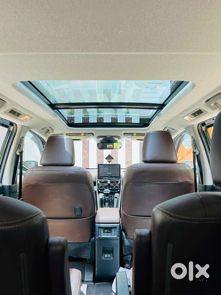 Toyota Innova Hycross 2.0 Zx (o) Hybrid 7 Str, 2024, Petrol