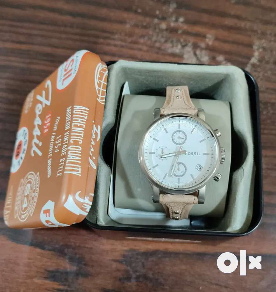 Fossil discount watch 1954