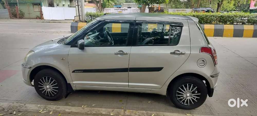 Maruti Suzuki Swift 2006 Petrol 108000 Km Driven