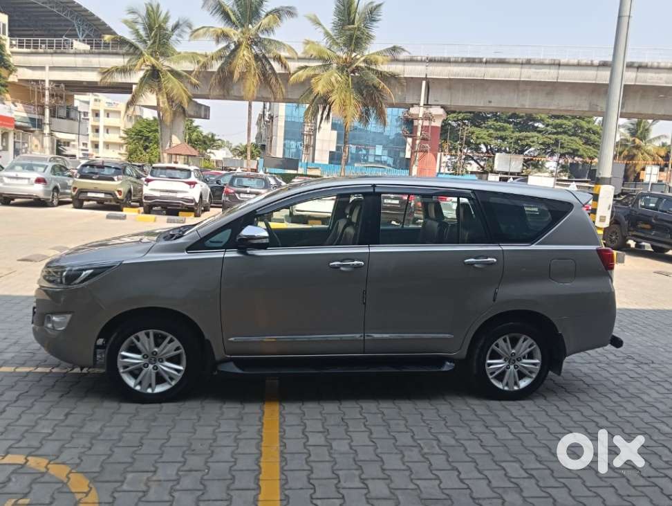 Toyota Innova Crysta Zx 2.4 Diesel 7 Seater, 2016, Diesel