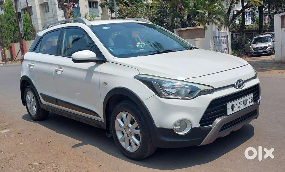 Hyundai I20 Active Sx Petrol, 2016, Cng & Hybrids