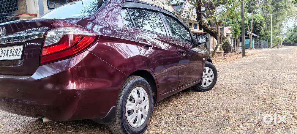 Honda Amaze 2017 Petrol Well Maintained