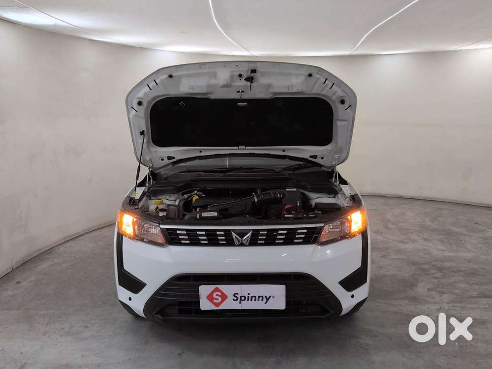 Mahindra Xuv300 1.2 W6 Amt Petrol, 2024, Petrol