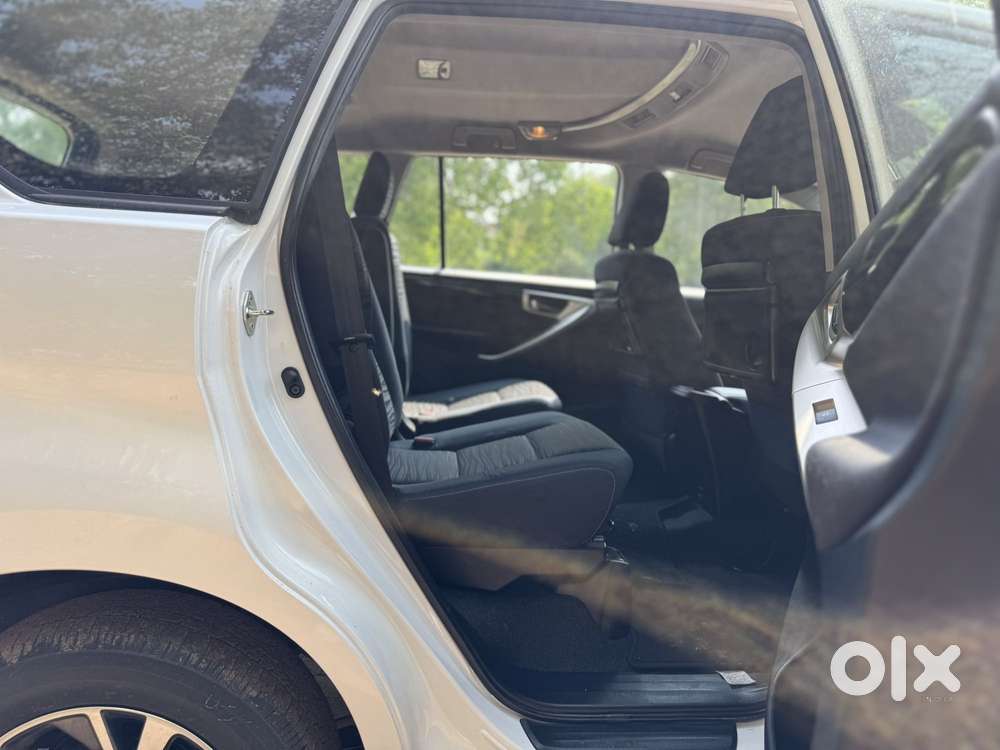 Toyota Innova Crysta [2020-ongoing] 2.7 Vx 7 Str, 2022, Petrol