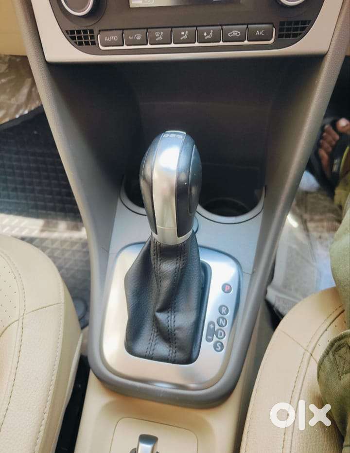Volkswagen Vento [2015-2017] 1.6 Highline Plus, 2016, Petrol