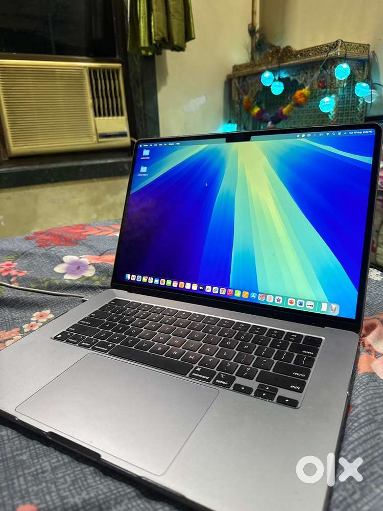 Macbook 15&rsquo; Air , Chip: Apple M3