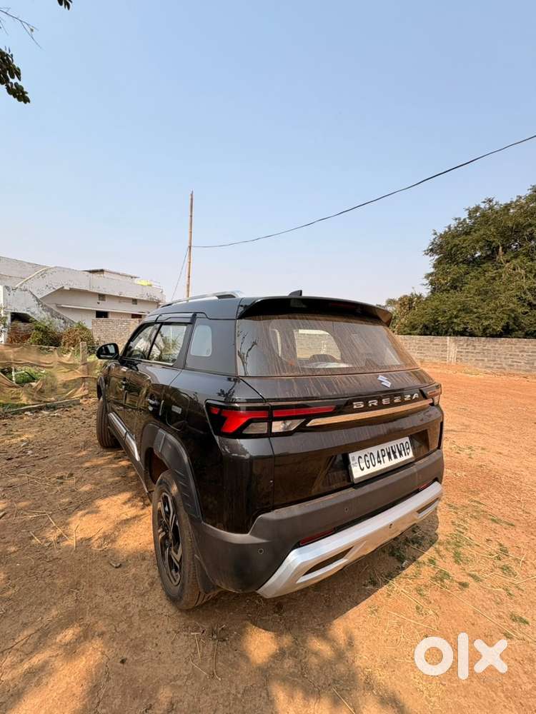 Maruti Brezza Petrol 2025