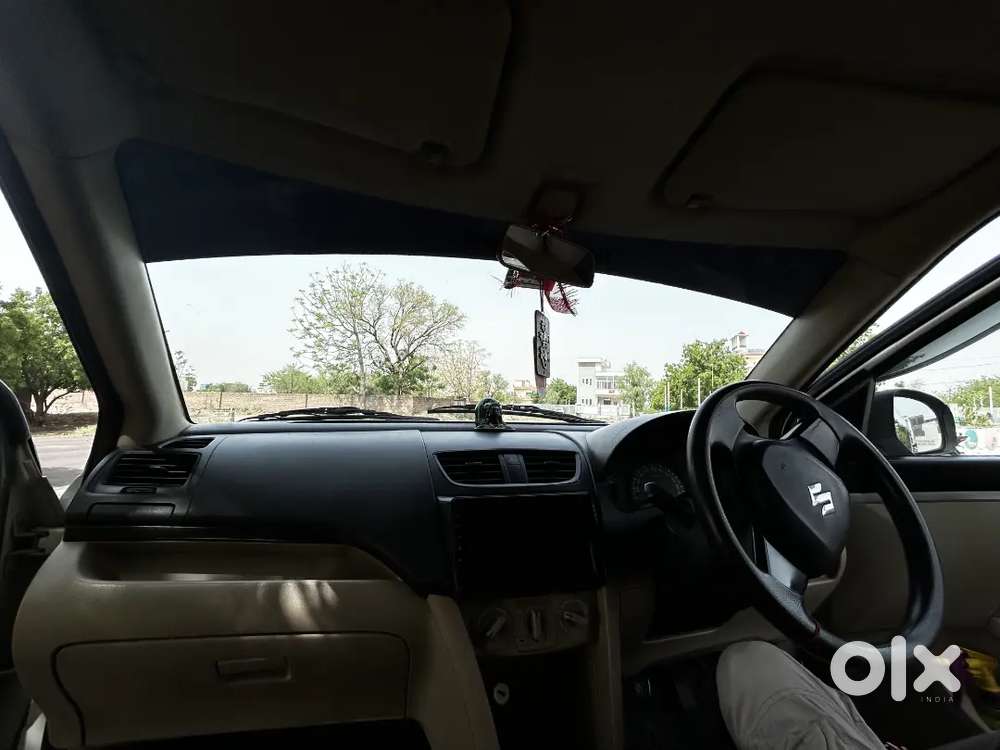 Maruti Suzuki Swift Dzire 2015 Diesel 97500 Km Driven