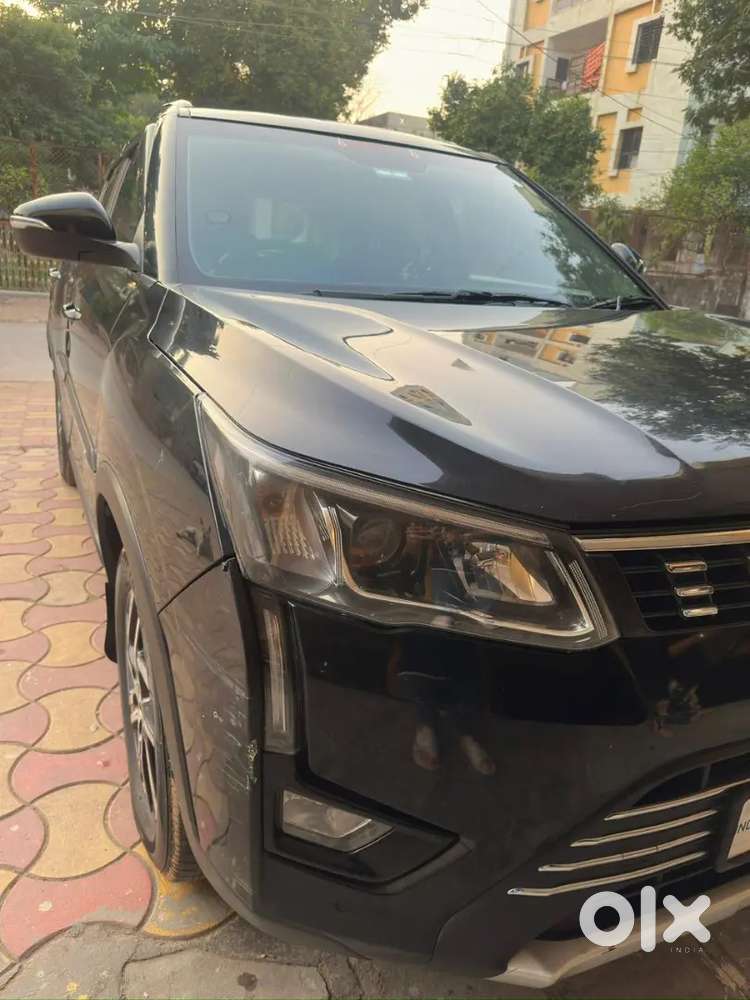 Mahindra Xuv300 W8(o) Diesel - Nov 2023  Excellent Condition