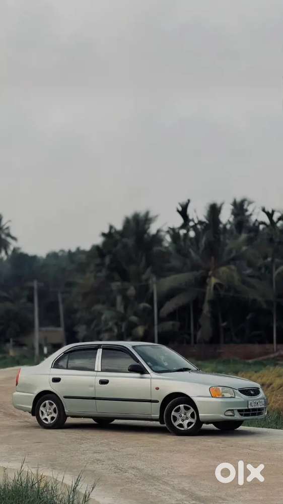 Hyundai Accent  Petrol 2002
