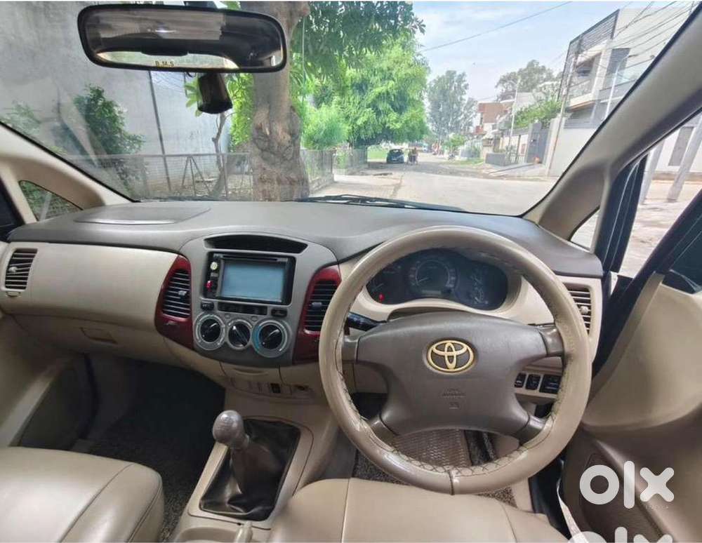 Toyota Innova 2006 Diesel Well Maintained