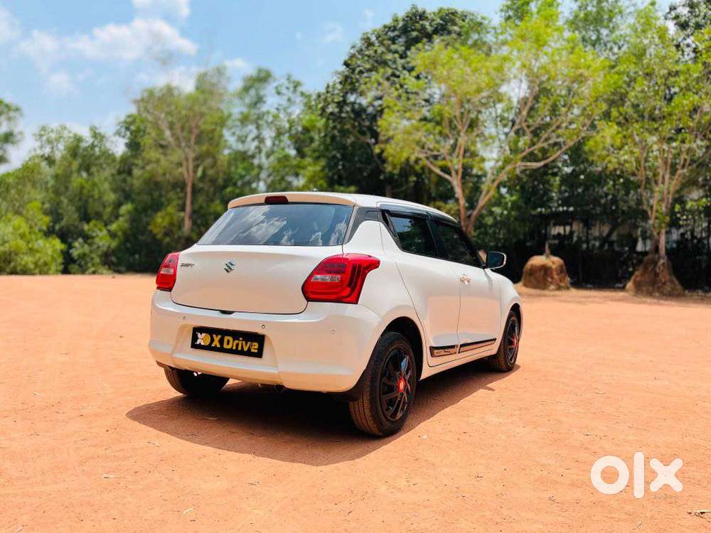 Maruti Suzuki Swift Vxi Ags, 2022, Petrol